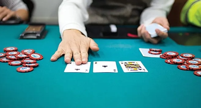 德学院-最专业的华人德州扑克学习与策略分享社区