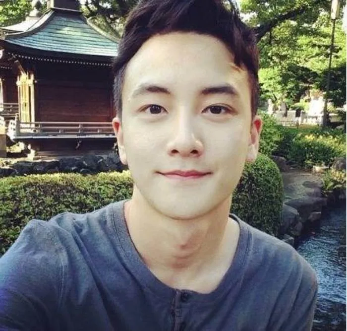 德学院-最专业的华人德州扑克学习与策略分享社区